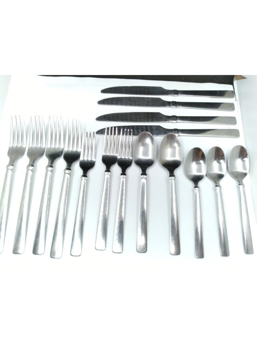 16 pc Stainless China marked Flatware Silverware - Ribbed/Ridged Handle